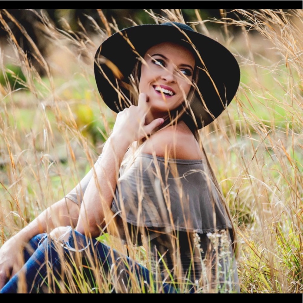 Hat - Picture 2 of 2